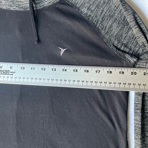 Old Navy Women Long Sleeve Turtleneck Sweatshirt size M,Gray & Black, Thumb Hole - Picture 2 of 8